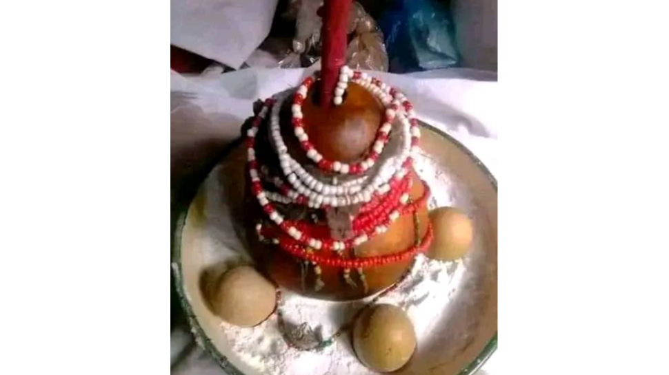 PAPA KARIME UN GRAND MAITRE MARABOUT D'AFRIQUE , LE VOYANT LE PLUS PUISSANT DU MONDE WHATSAPP +22952641336