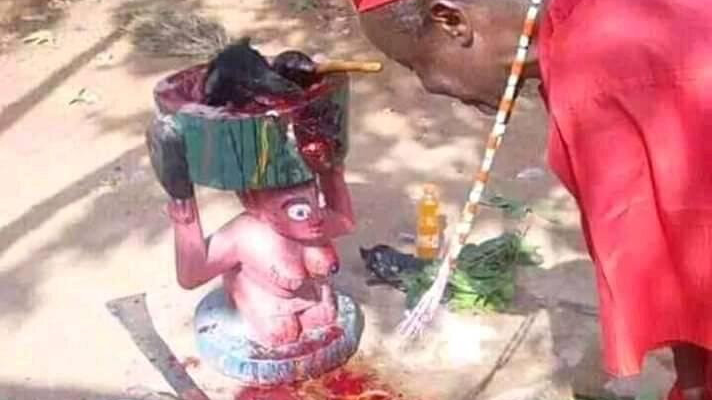 PAPA KARIME LE PLUS GRAND ET PUISSANT MARABOUT MEDIUM BENINOIS TRES FORT ET REDOUTABLE